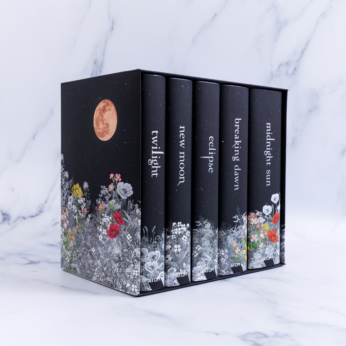 The Twilight Saga Deluxe Hardcover Collection