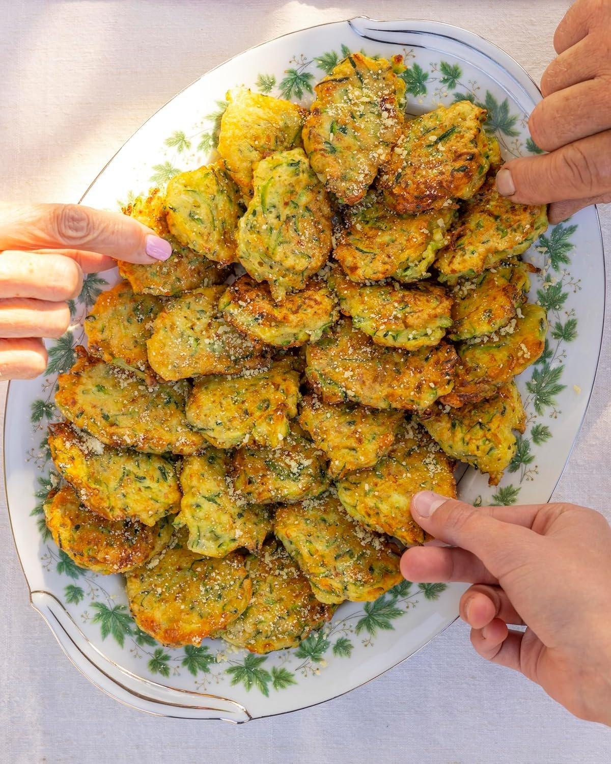 Authentic Italian: Classic 'Nonna-Approved' Recipes from the Vincenzo's Plate Family Kitchen. An Italian Cookbook of Traditional Italian Recipes for Homemade Pasta, Pizza, Sauces and Desserts