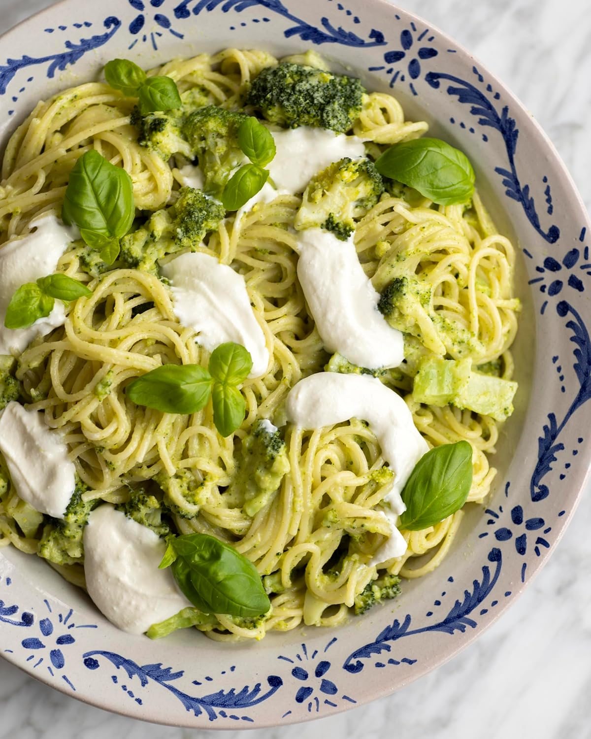 Authentic Italian: Classic 'Nonna-Approved' Recipes from the Vincenzo's Plate Family Kitchen. An Italian Cookbook of Traditional Italian Recipes for Homemade Pasta, Pizza, Sauces and Desserts