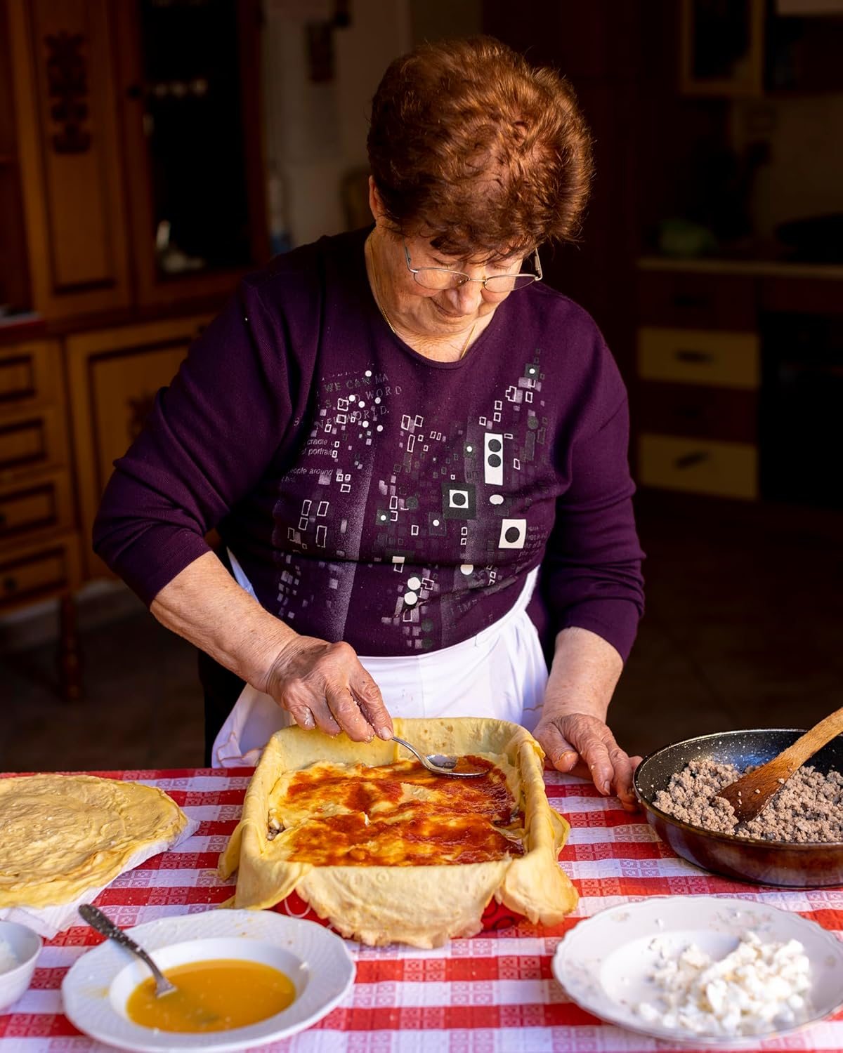 Authentic Italian: Classic 'Nonna-Approved' Recipes from the Vincenzo's Plate Family Kitchen. An Italian Cookbook of Traditional Italian Recipes for Homemade Pasta, Pizza, Sauces and Desserts